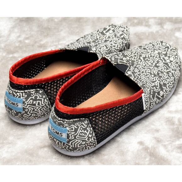 Toms Keith Haring Chalkboard Mesh Slip On Classic Flats Womens Size 7 - Picture 14 of 14